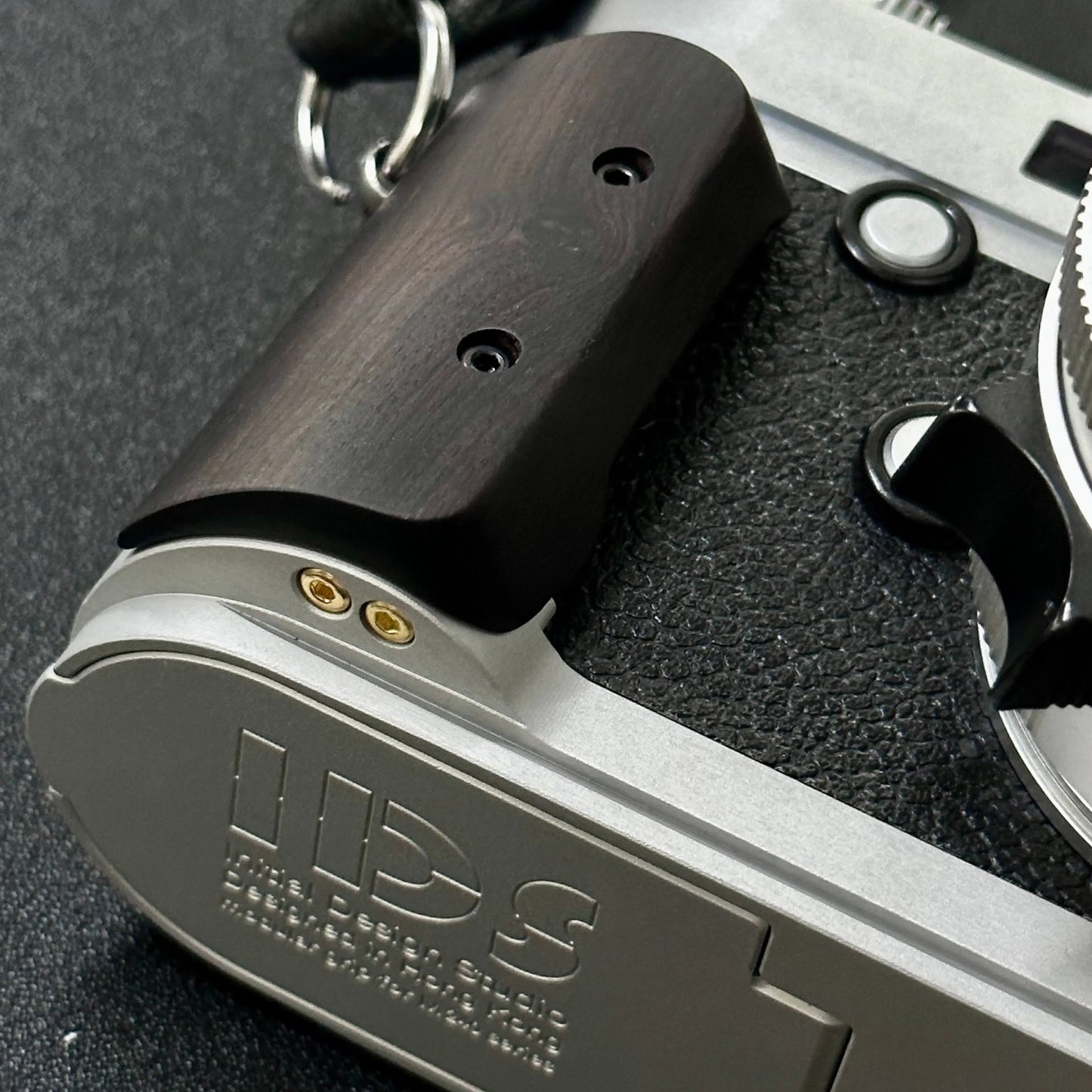 IDS modular grip for Leica M240 IDS initial design studio