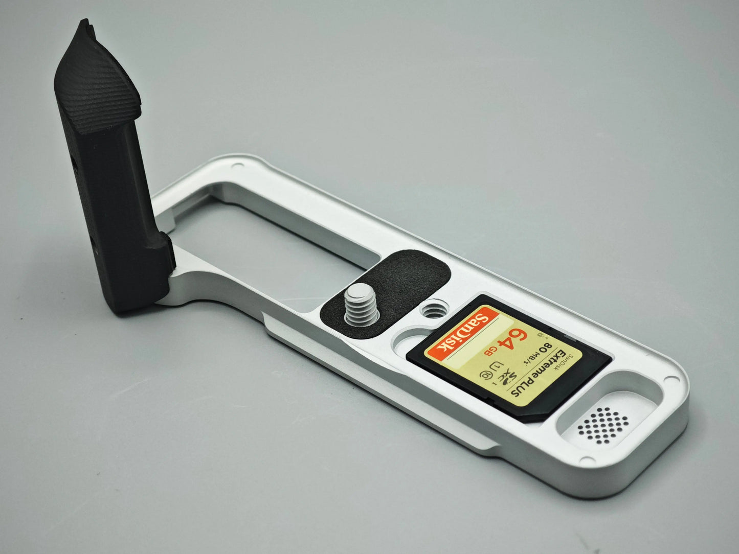 Fuji X100VI Grip from IDSworks IDS initial design studio