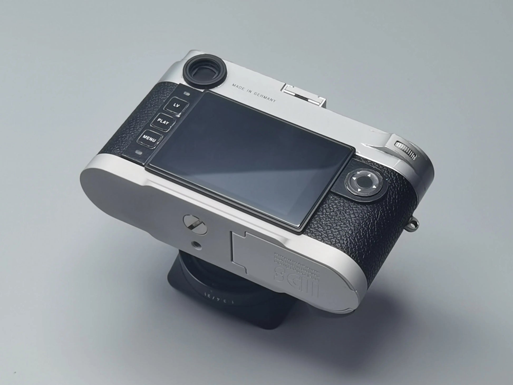 IDSworks M10-LITE modular grip for Leica M10 series IDS initial design studio