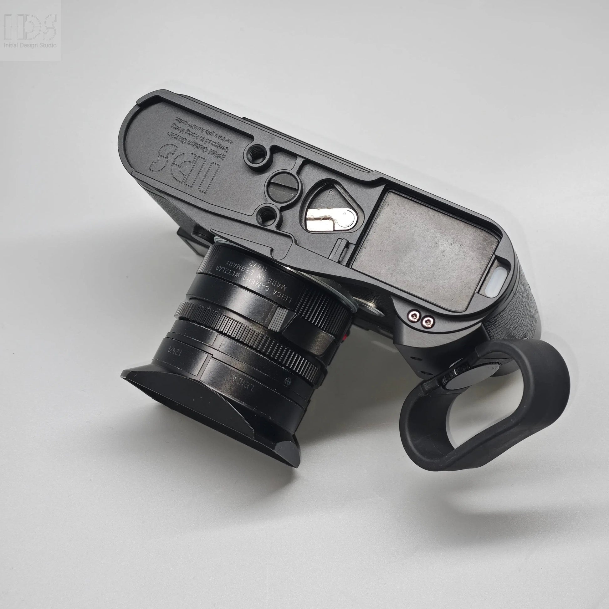 IDSworks M11-Lite Grip for Leica M11 series IDS initial design studio
