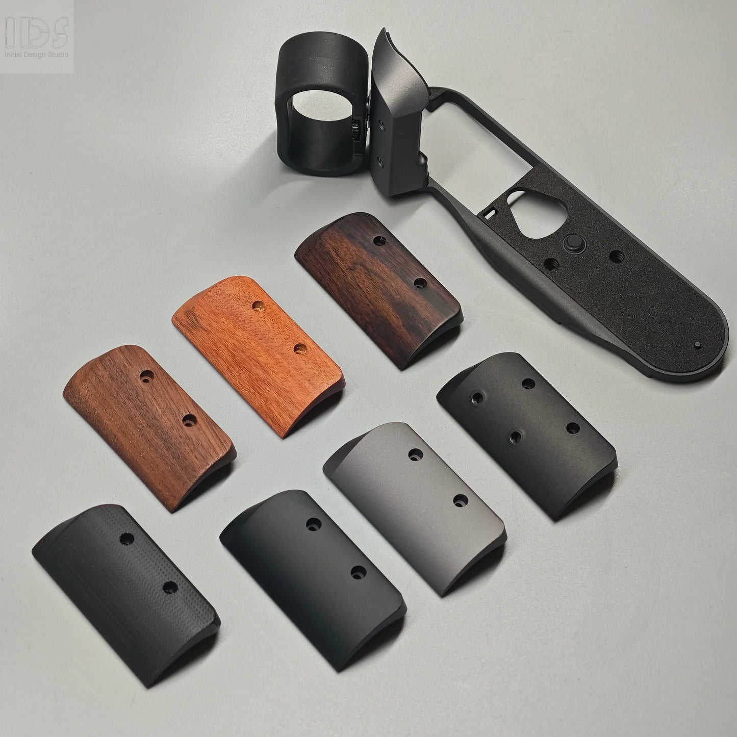 IDSworks M11-Lite Grip for Leica M11 series IDS initial design studio