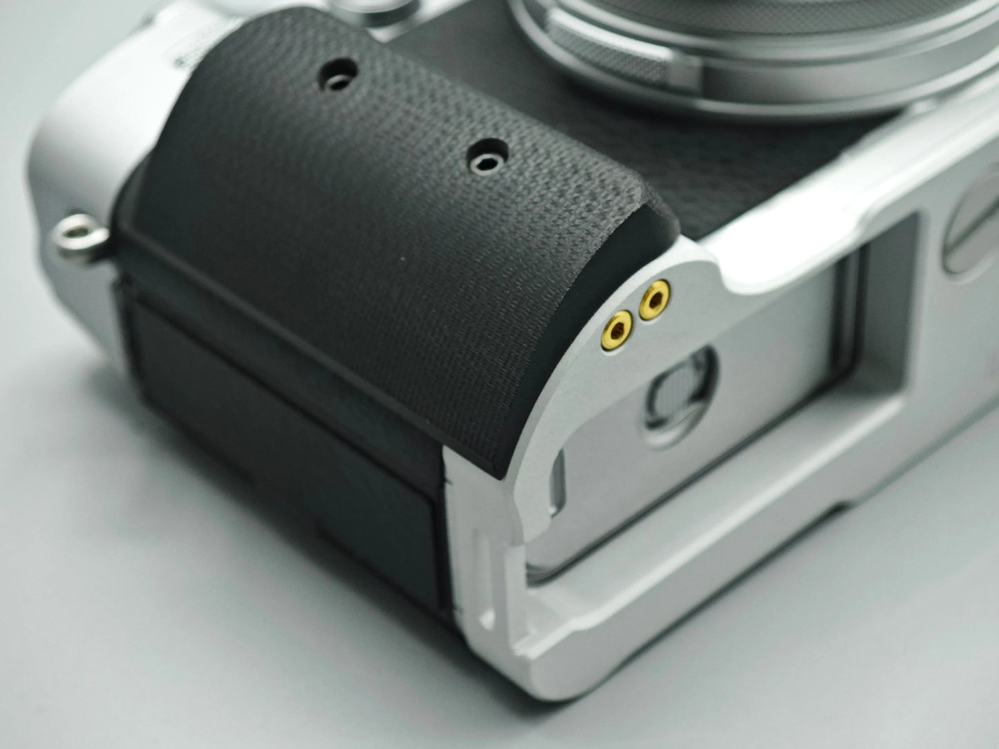 Fuji X100VI Grip from IDSworks IDS initial design studio