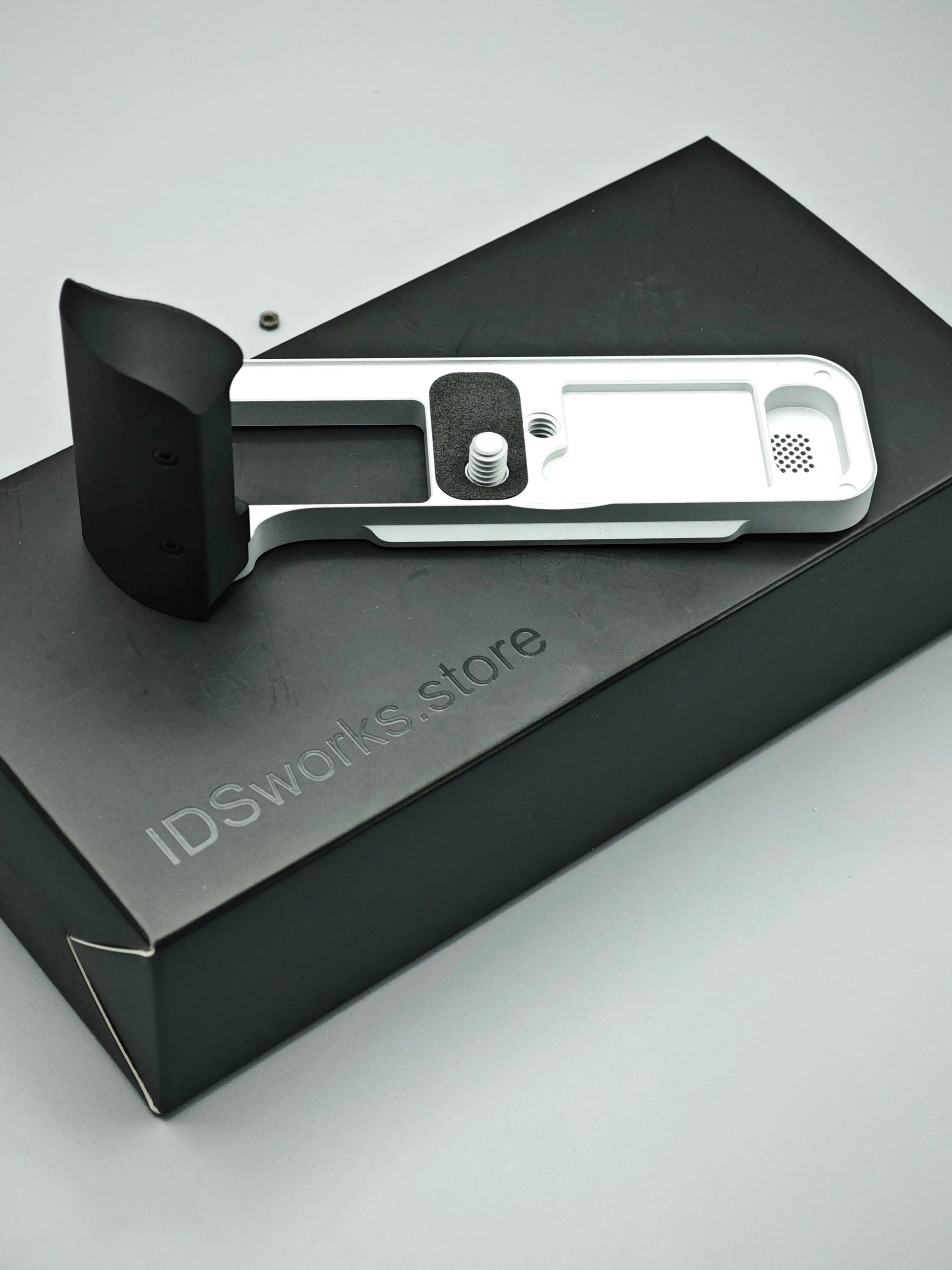 Fuji X100VI Grip from IDSworks IDS initial design studio