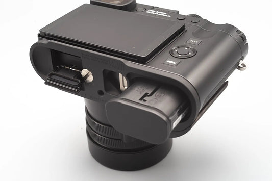 IDSworks modular grip for Leica Q3 IDS initial design studio