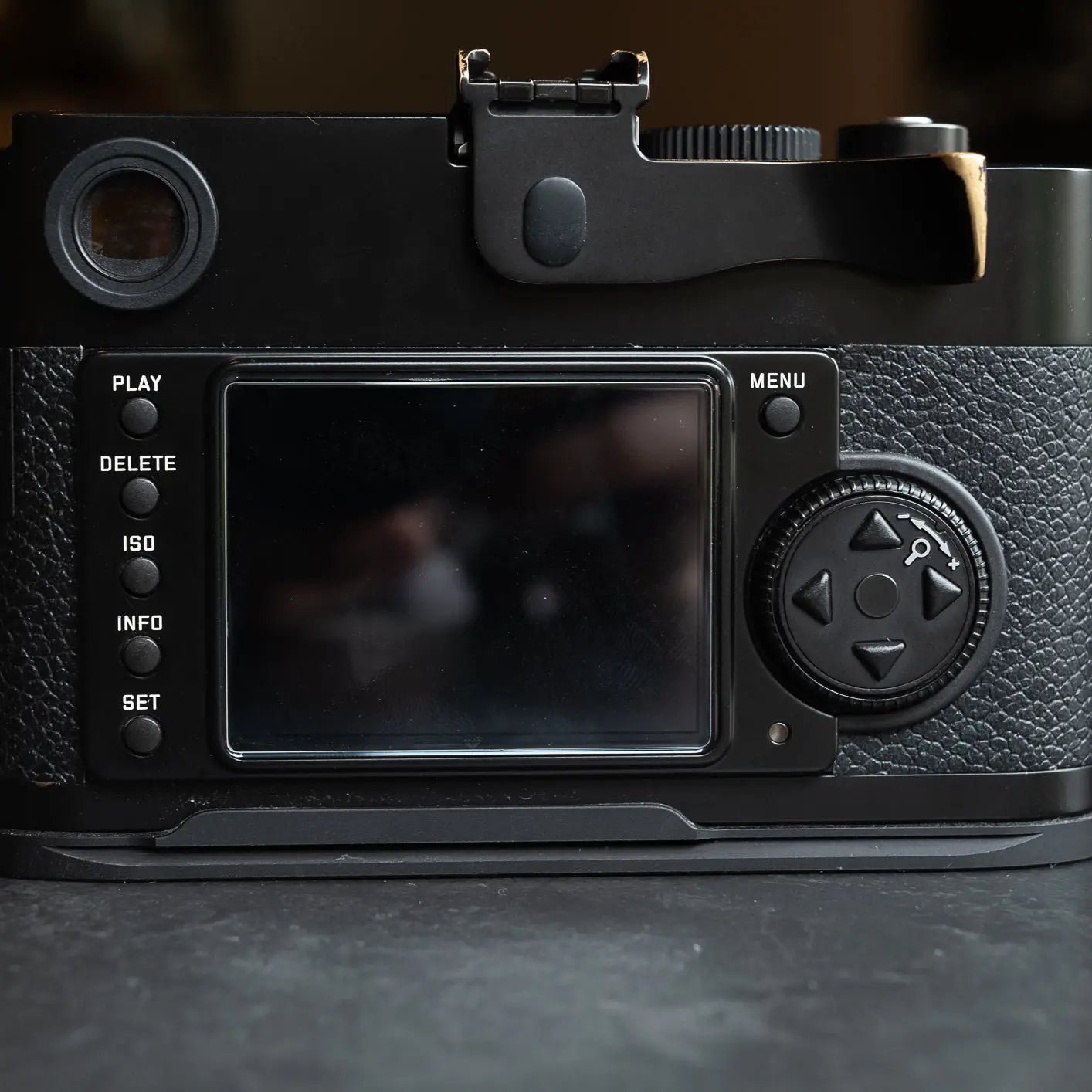 IDS modular grip for Leica M9 / M8 IDS initial design studio