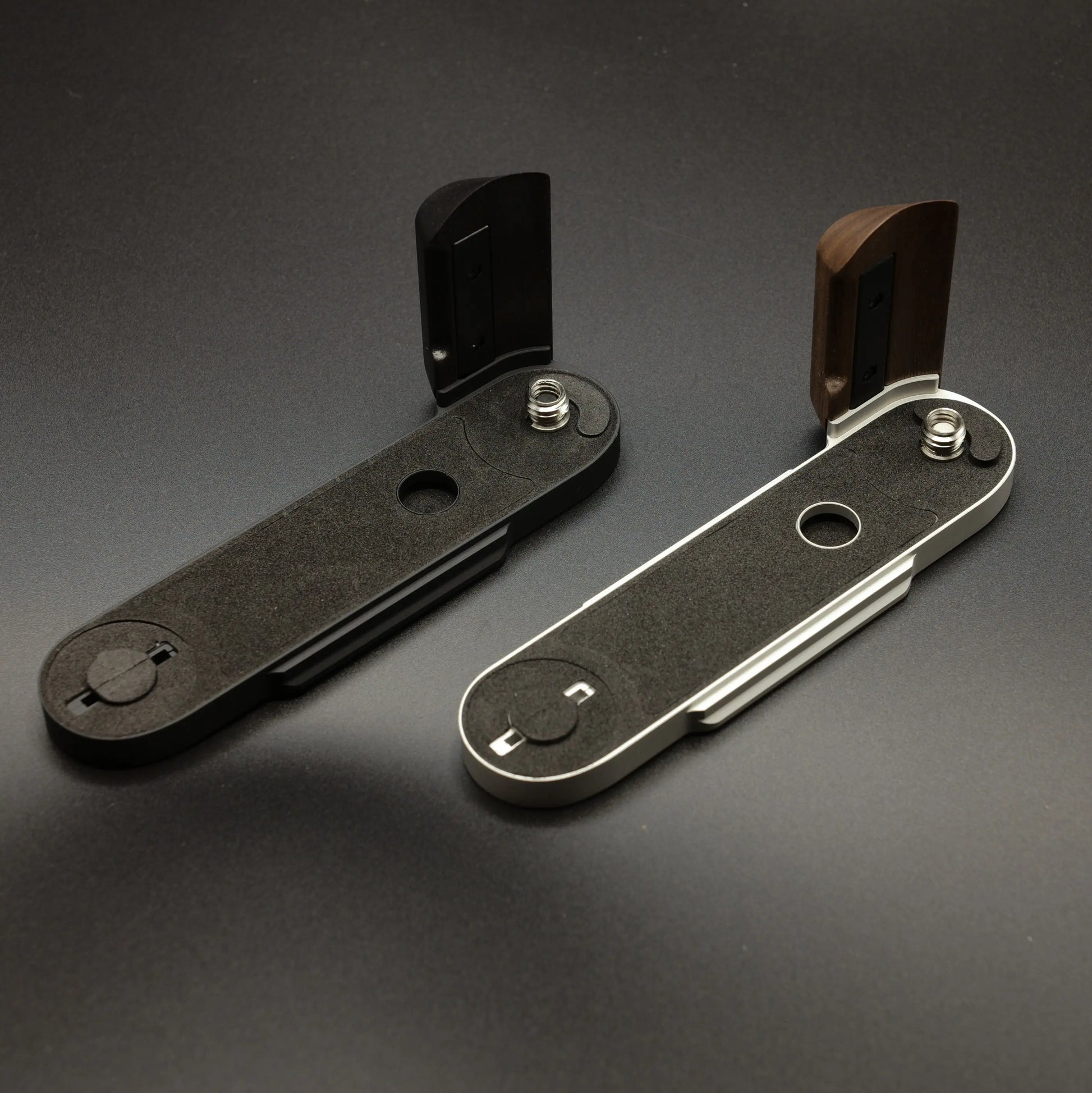 Leica analog Film Grip from IDSworks