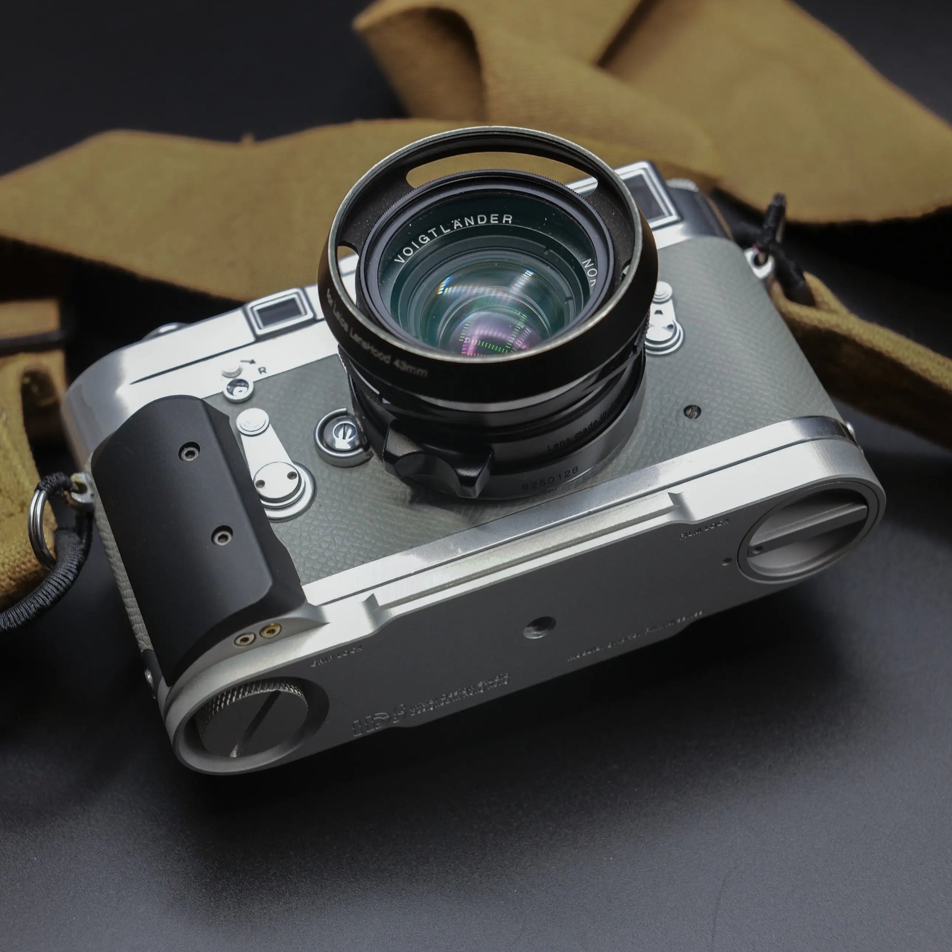 Leica analog Film Grip from IDSworks